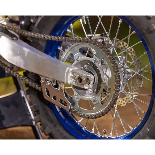Light rear hub