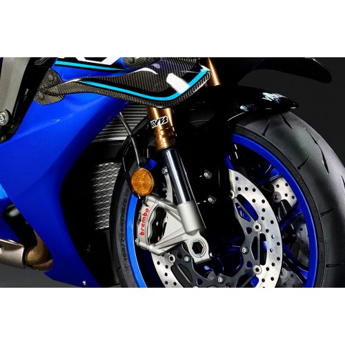 High-Spec KYB front suspension