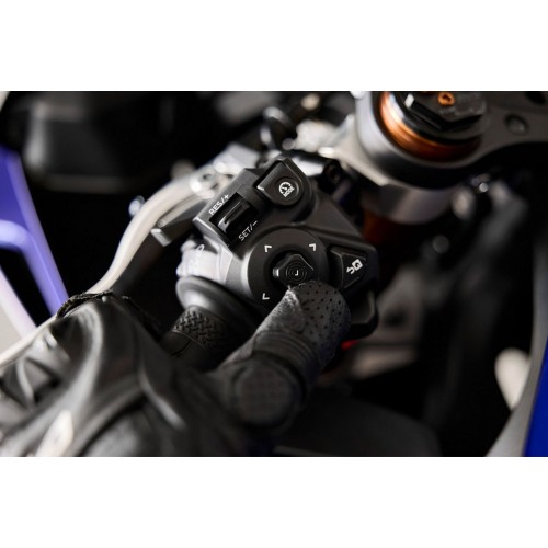 Intuitive switchgear & controls
